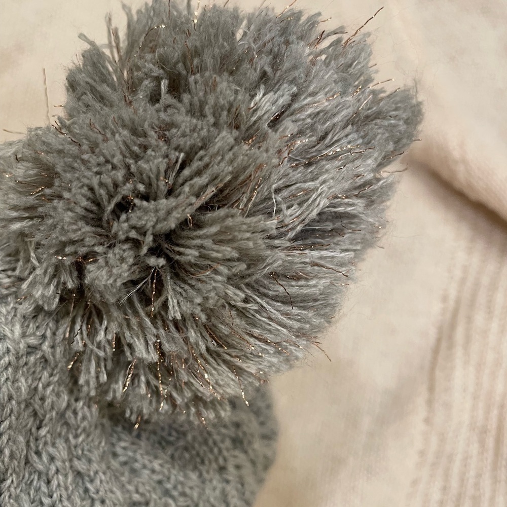New - Adidas Women’s beanie - Picture 3 of 3